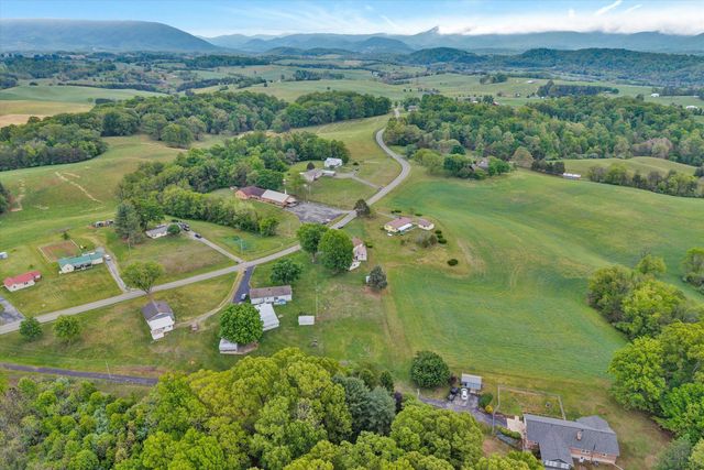 1151 Wheatland RD, Buchanan, VA 24066