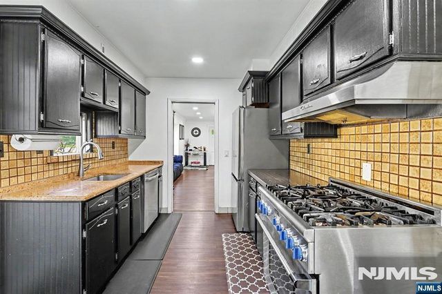 72 Grant Avenue, Cresskill, NJ 07626