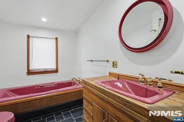 72 Grant Avenue, Cresskill, NJ 07626