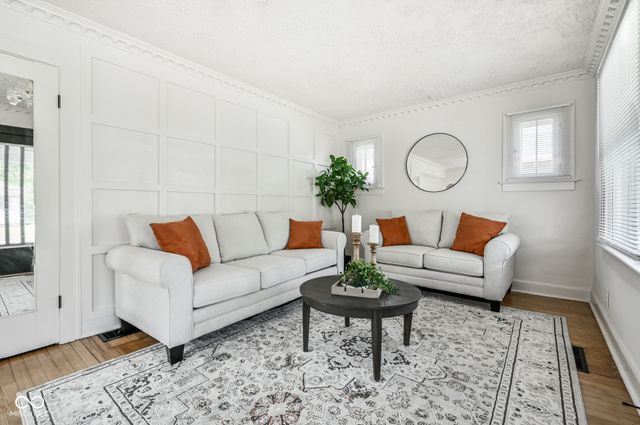 6073 Dewey Avenue, Indianapolis, IN 46219