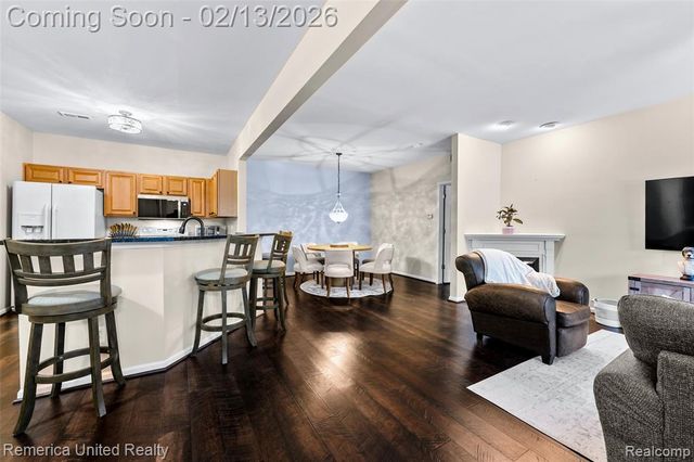 15942 Morningside, Northville, MI 48168