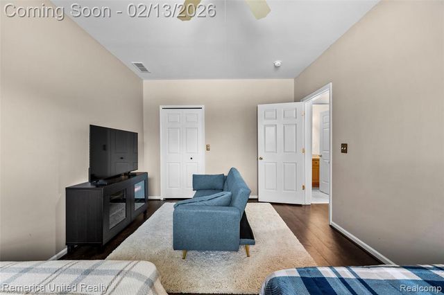 15942 Morningside, Northville, MI 48168