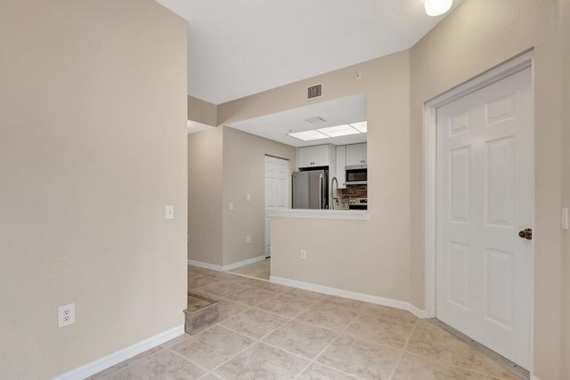 2804 Sarento Place 113, Palm Beach Gardens, FL 33410