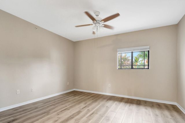 2804 Sarento Place 113, Palm Beach Gardens, FL 33410