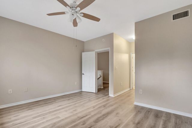 2804 Sarento Place 113, Palm Beach Gardens, FL 33410