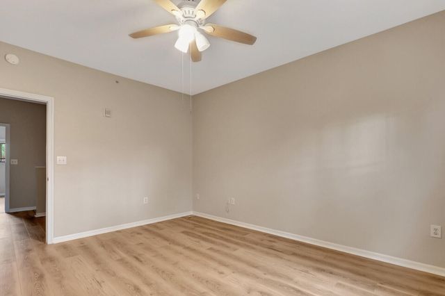 2804 Sarento Place 113, Palm Beach Gardens, FL 33410