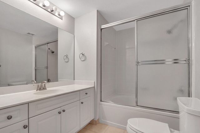 2804 Sarento Place 113, Palm Beach Gardens, FL 33410