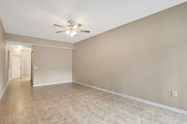 2804 Sarento Place 113, Palm Beach Gardens, FL 33410