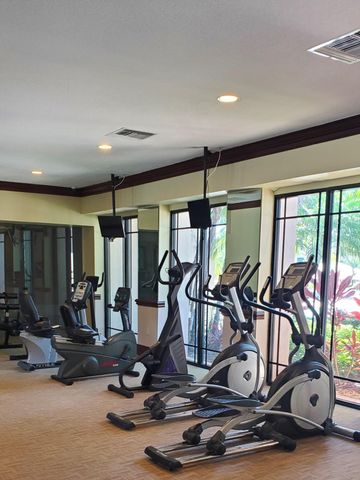 2804 Sarento Place 113, Palm Beach Gardens, FL 33410