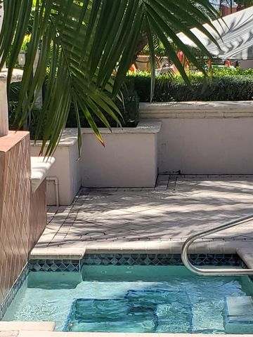 2804 Sarento Place 113, Palm Beach Gardens, FL 33410