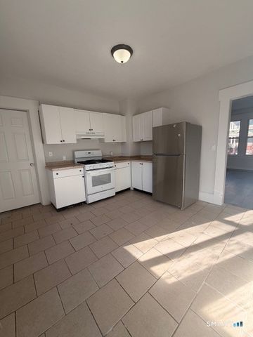 310 West Division Street 1R, New Haven, CT 06511