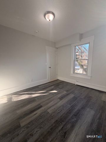 310 West Division Street 1R, New Haven, CT 06511