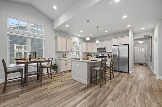 4706 N cottage LANE, Pleasant Prairie, WI 53158