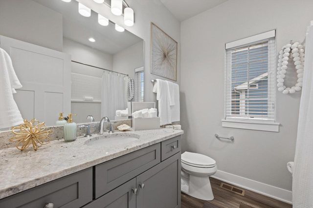 4706 N cottage LANE, Pleasant Prairie, WI 53158