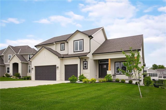 5831 McCormick Place, Shawnee, KS 66226