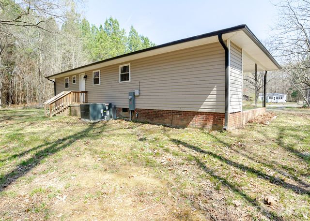 5028 NC 109 Highway S, Mount Gilead, NC 27306
