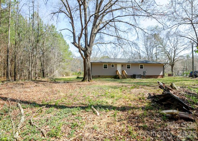 5028 NC 109 Highway S, Mount Gilead, NC 27306