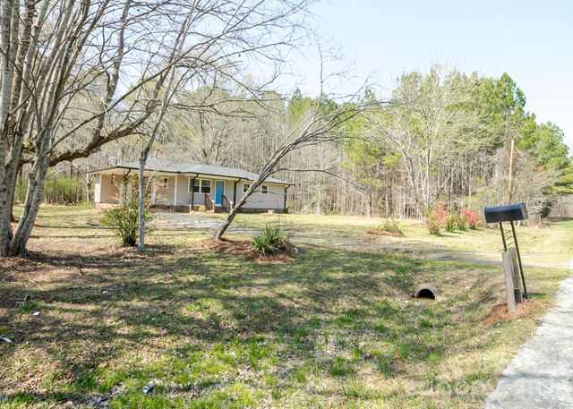 5028 NC 109 Highway S, Mount Gilead, NC 27306