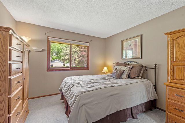 774 Vicky Lane, Circle Pines, MN 55014