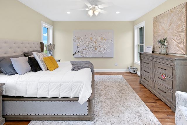 7 Willow Way, Ottawa, IL 61350