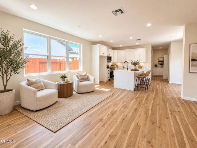 1141 W 2nd Street, Oxnard, CA 93030