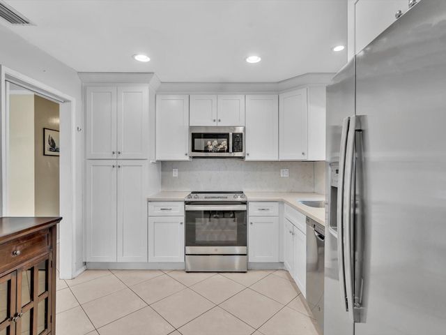 641 SE 11th Street, Pompano Beach, FL 33060