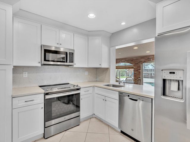 641 SE 11th Street, Pompano Beach, FL 33060
