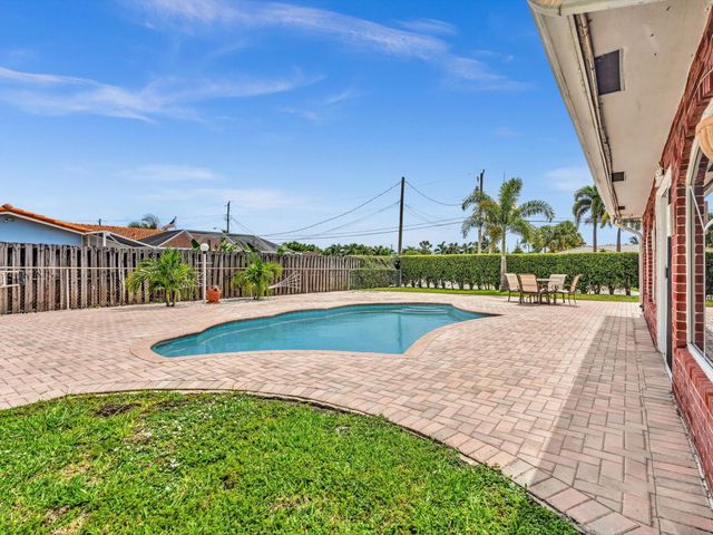 641 SE 11th Street, Pompano Beach, FL 33060