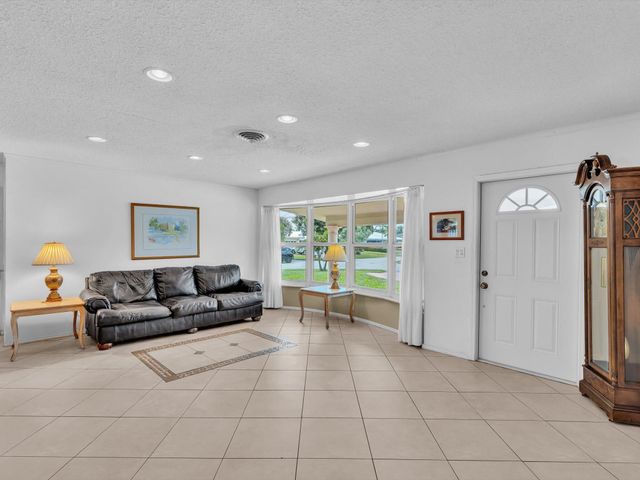 641 SE 11th Street, Pompano Beach, FL 33060