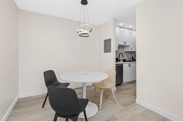 251 Rock St B4, Norwood, MA 02062