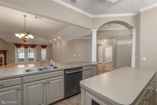 116 Willow Lake Boulevard, Bossier City, LA 71111