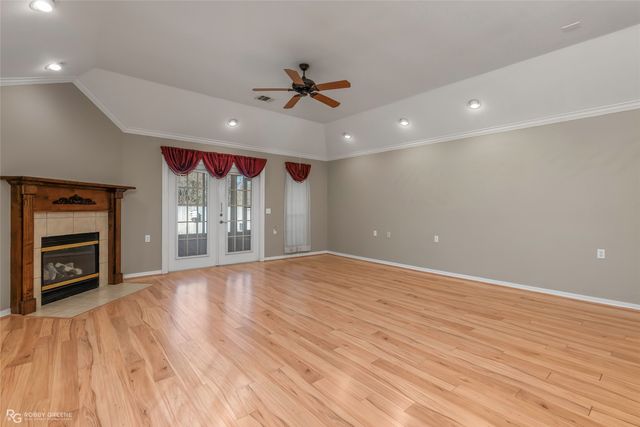 116 Willow Lake Boulevard, Bossier City, LA 71111