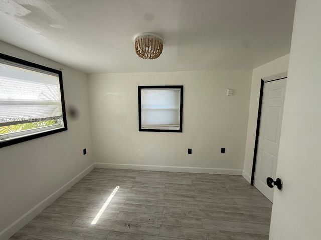 311 NW 32nd Ct, Miami, FL 33125