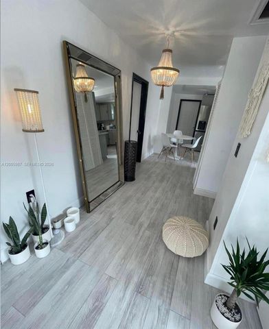 311 NW 32nd Ct, Miami, FL 33125