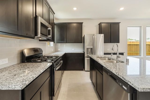 31034 Regal Elm Ln, Conroe, TX 77385