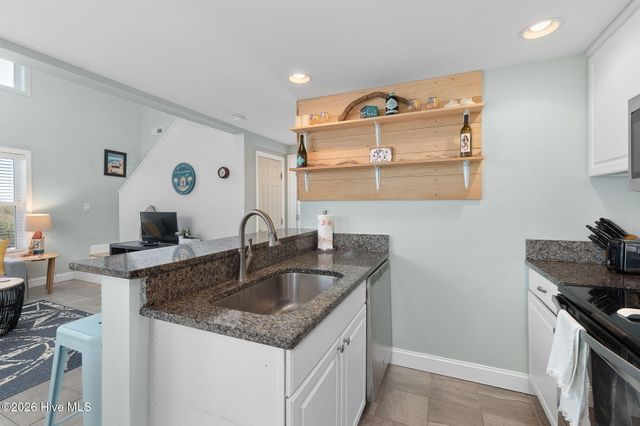 105 Sandy Landing Road, Cedar Island, NC 28520