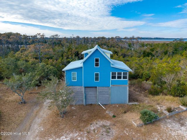 105 Sandy Landing Road, Cedar Island, NC 28520