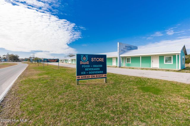 105 Sandy Landing Road, Cedar Island, NC 28520