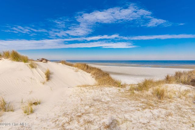 105 Sandy Landing Road, Cedar Island, NC 28520