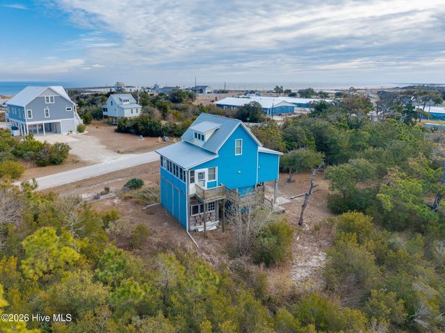 105 Sandy Landing Road, Cedar Island, NC 28520