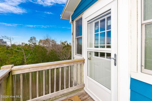 105 Sandy Landing Road, Cedar Island, NC 28520