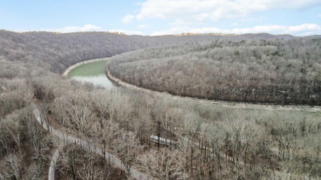 44 John Drive, Burnside, KY 42519