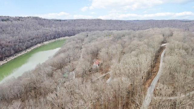 44 John Drive, Burnside, KY 42519