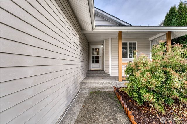 1160 Eagle Crest Place, Port Orchard, WA 98366