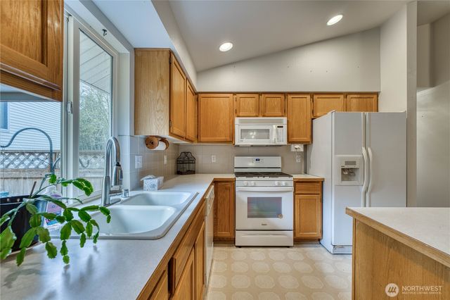 1160 Eagle Crest Place, Port Orchard, WA 98366