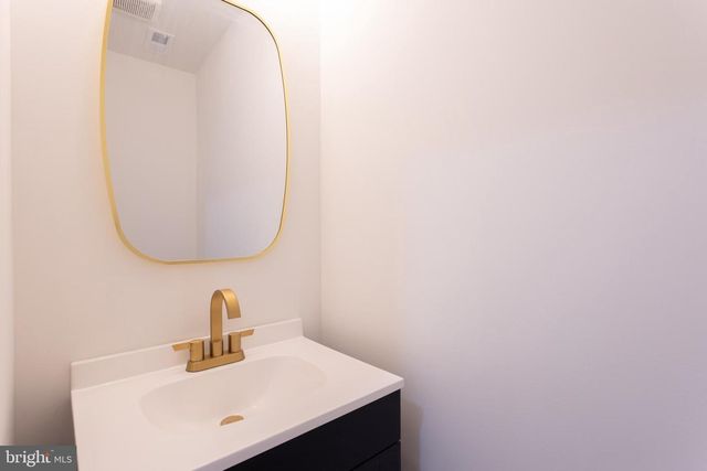 321 S MACON ST, Baltimore, MD 21224