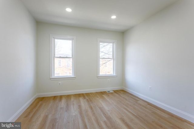 321 S MACON ST, Baltimore, MD 21224