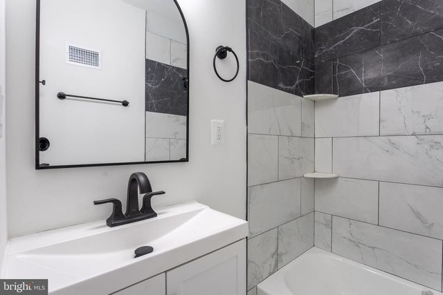 321 S MACON ST, Baltimore, MD 21224