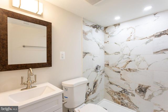 321 S MACON ST, Baltimore, MD 21224