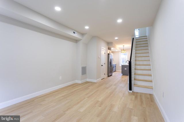 321 S MACON ST, Baltimore, MD 21224